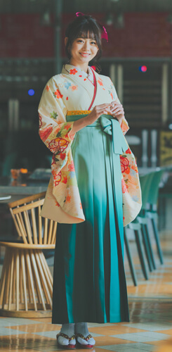 卒業式袴レンタル専門店ハカマエイトの着物と袴