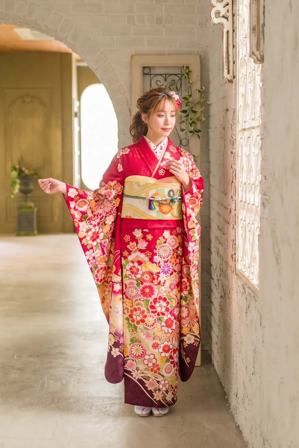 成人式振袖「赤地ぼたん菊手まり［FS0890］」