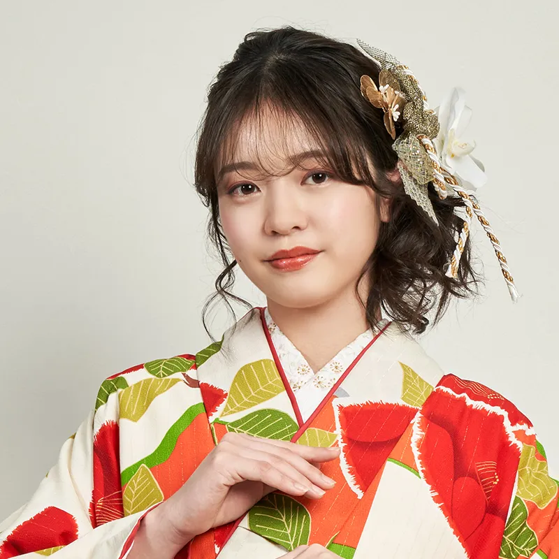 卒業式の袴に似合う髪型・ヘアスタイル・ヘアアレンジ アップスタイル サイドアップ