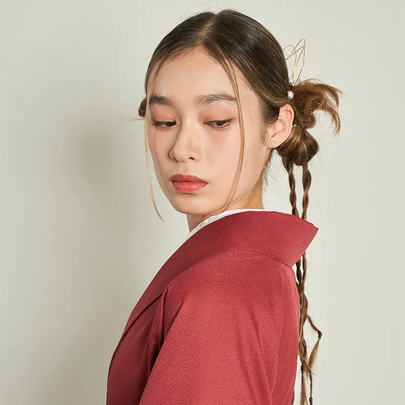 卒業式の袴に似合う髪型・ヘアスタイル・ヘアアレンジ サイドアップ ツイン