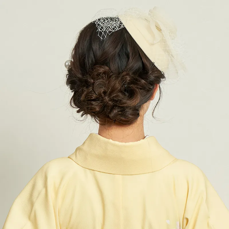 卒業式の袴に似合う髪型・ヘアスタイル・ヘアアレンジ アップスタイル シニヨンヘア・トーク帽