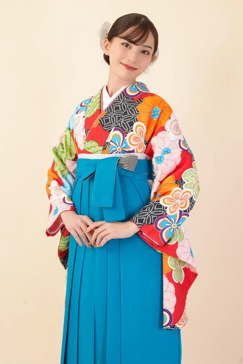 赤地にねじり梅とかのこ雲の着物に水色袴を合わせた卒業式袴レンタルコーデ｜ハカマエイト