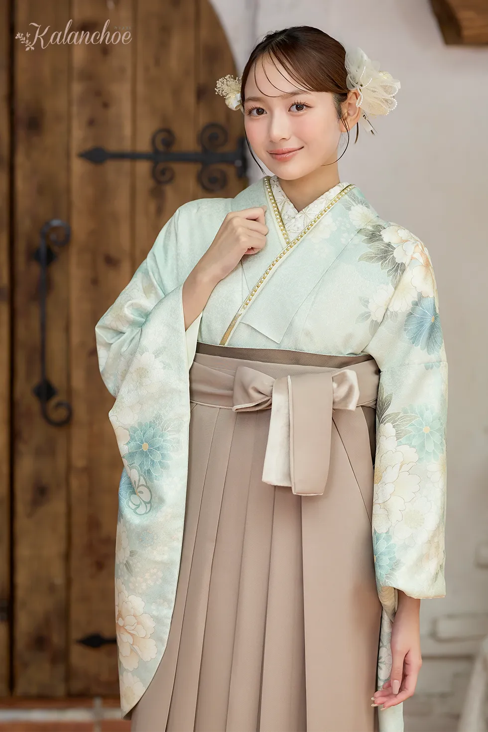 卒業式袴レンタル 加藤栞ちゃん着用 HH1042 淡氷華