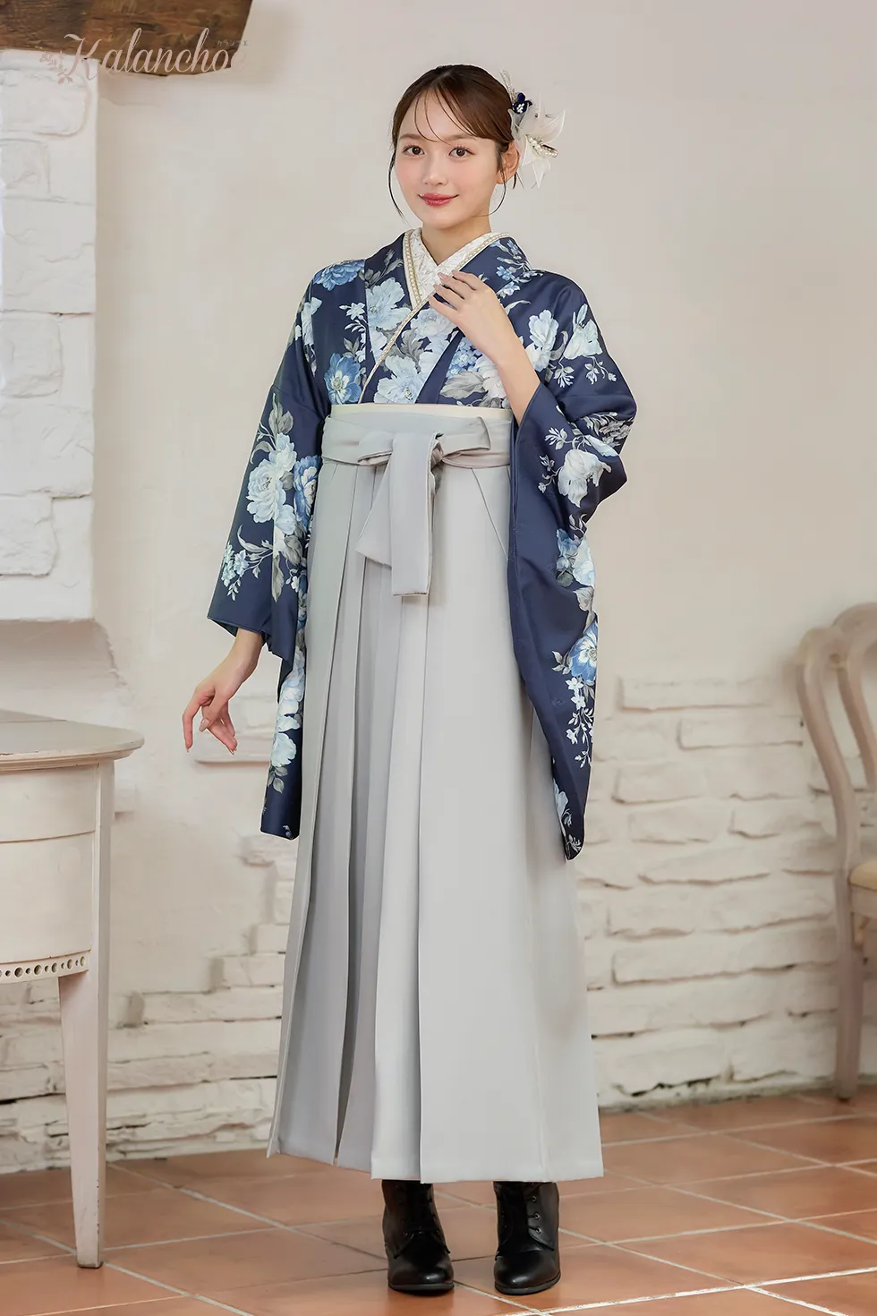 卒業式袴レンタル 加藤栞ちゃん着用 HH1041 ノクターンガーデン