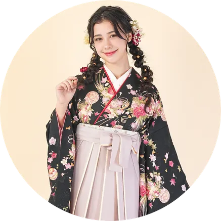 卒業式袴レンタル｜着物：黒桜・まり　袴：ｽﾓｰｷｰﾍﾞｰｼﾞｭｸﾘｰﾑﾗｲﾝ